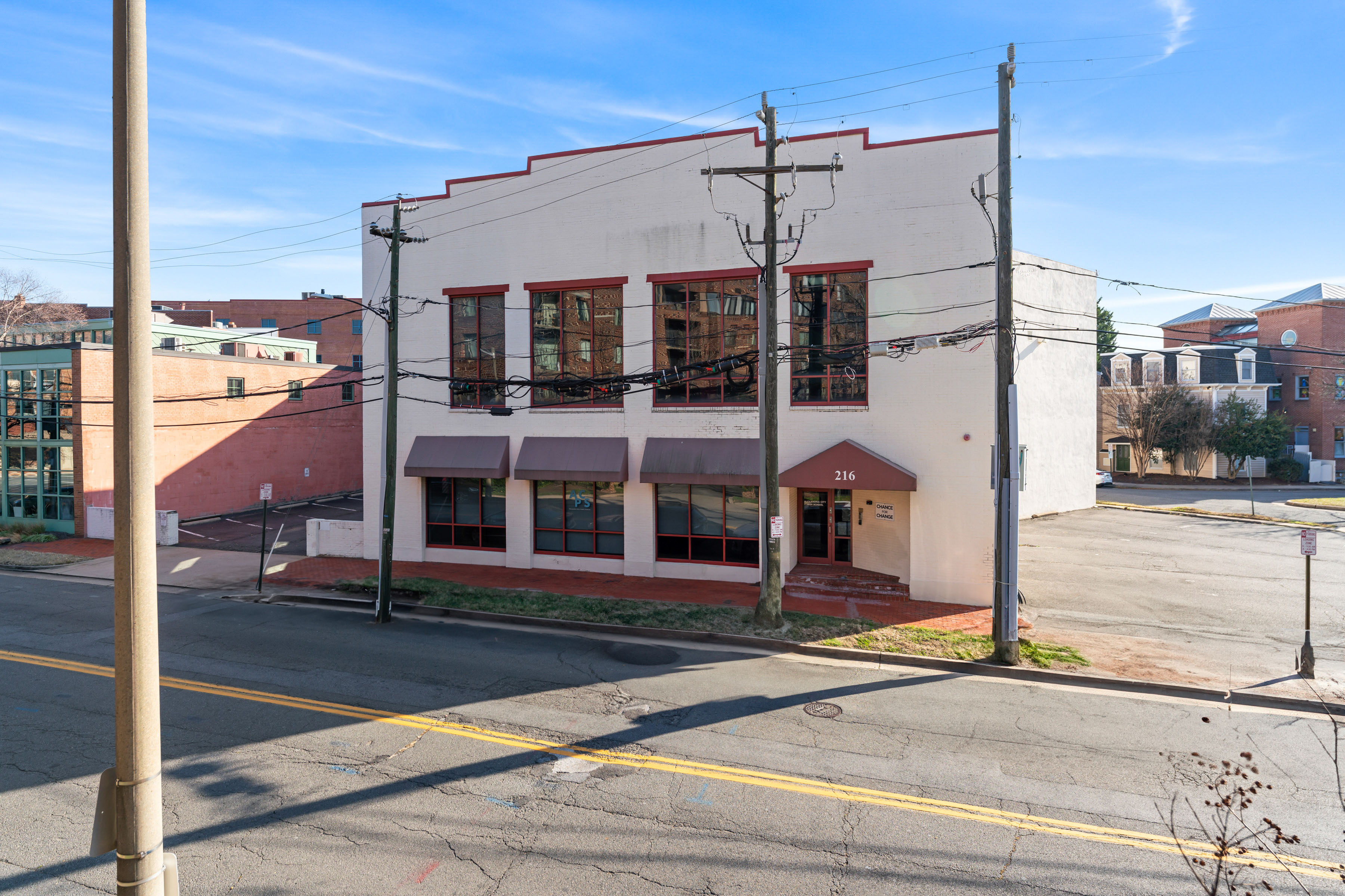 216 S Peyton St